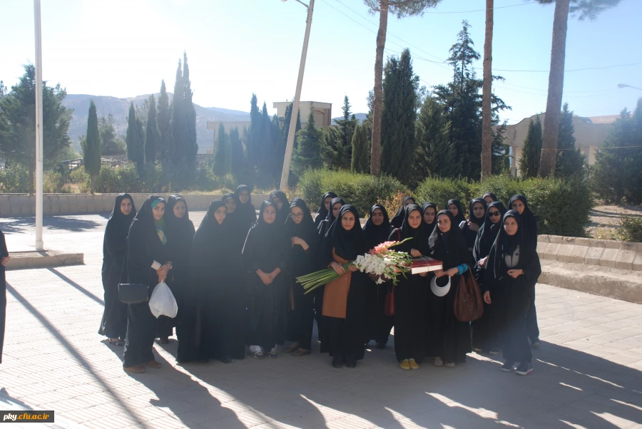 حضور دانشجویان جدید الورود پردیس کوثر یاسوج در گلزار شهدای یاسوج 3
