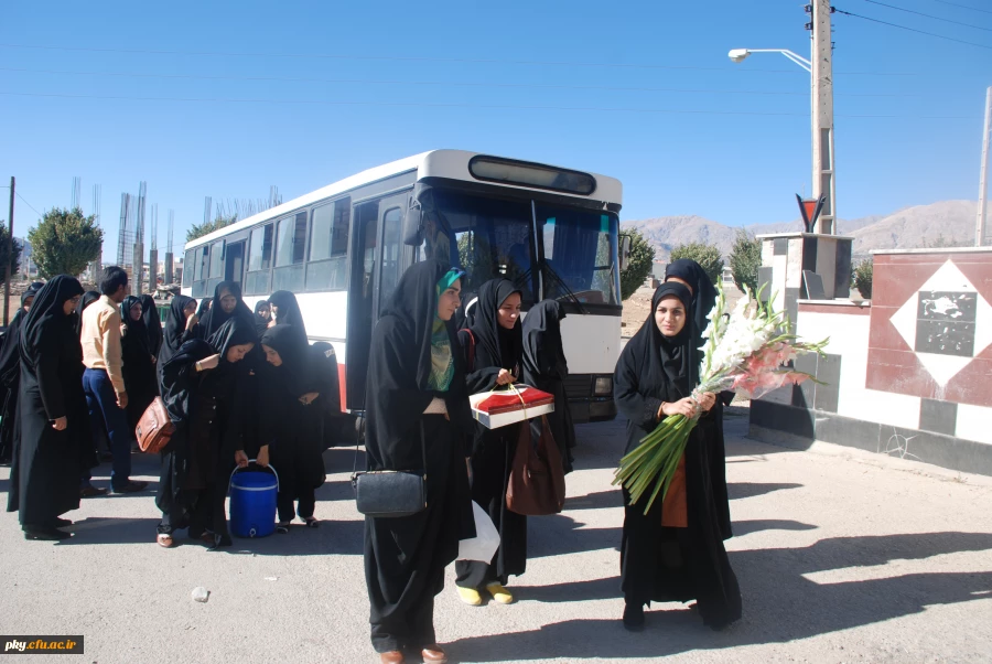 حضور دانشجویان جدید الورود پردیس کوثر یاسوج در گلزار شهدای یاسوج 2