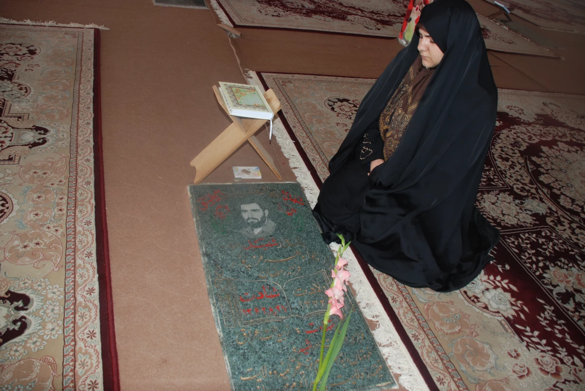 حضور دانشجویان جدید الورود پردیس کوثر یاسوج در گلزار شهدای یاسوج 7