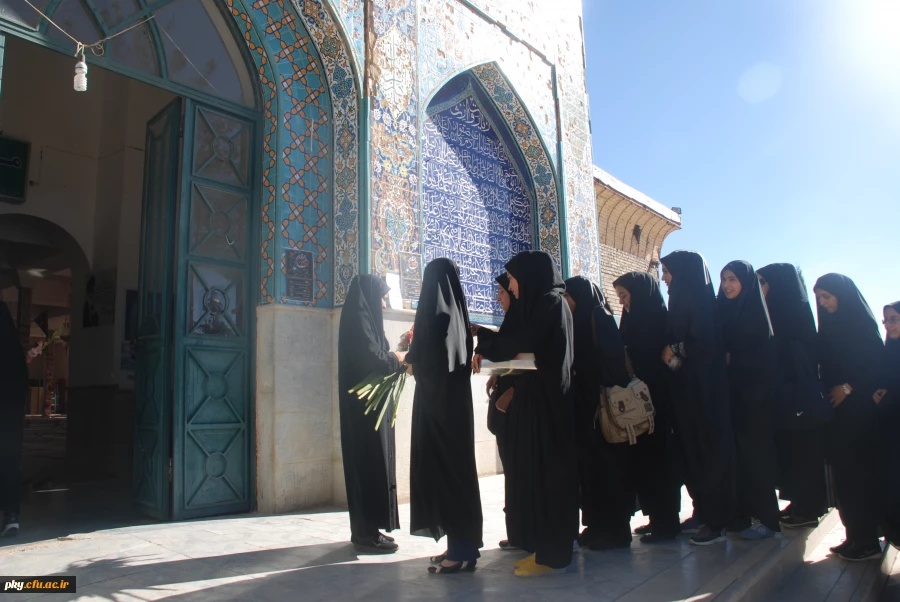 حضور دانشجویان جدید الورود پردیس کوثر یاسوج در گلزار شهدای یاسوج 5