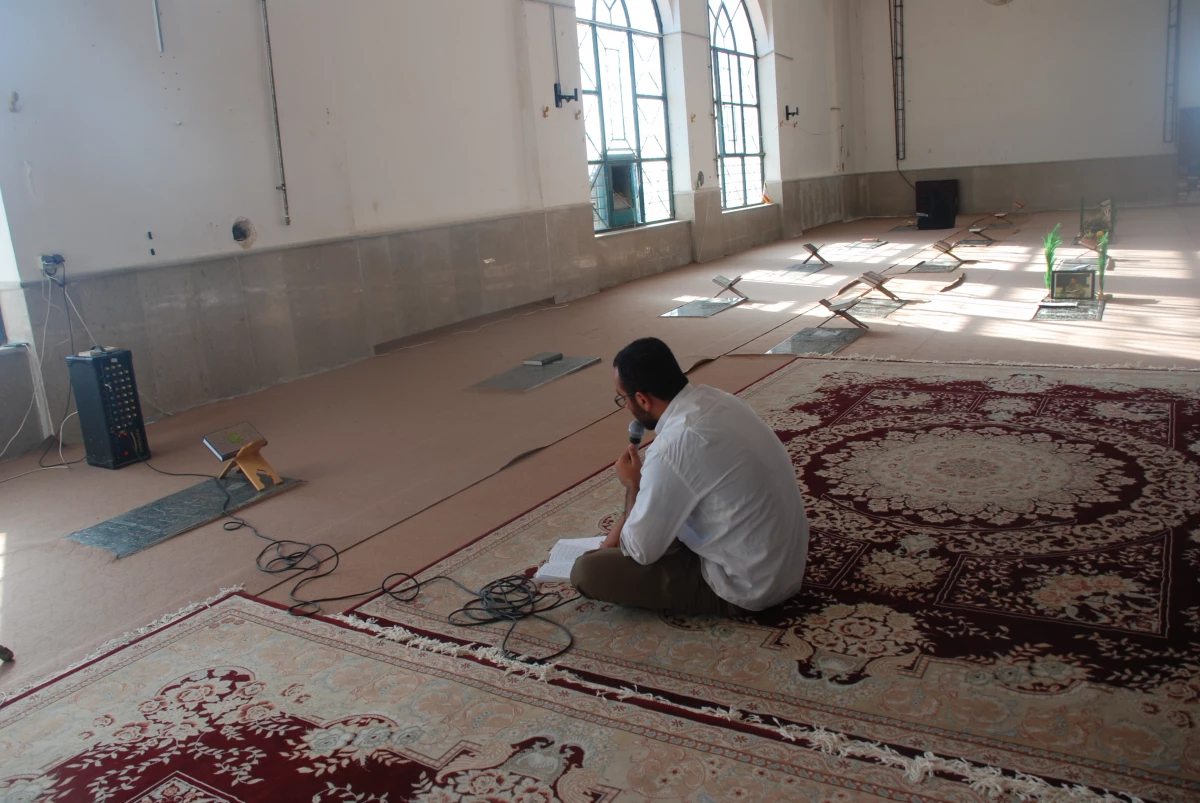 حضور دانشجویان جدید الورود پردیس کوثر یاسوج در گلزار شهدای یاسوج 10