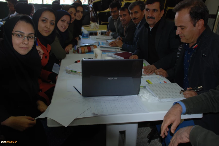 برگزاری کارگاه آموزشی هم اندیشی معلمان باتجربه کلاسهای چند پایه با دانشجویان پردیس کوثر یاسوج  8