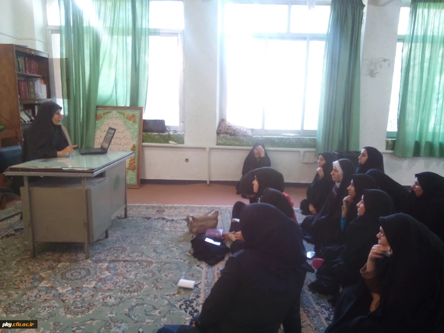 جلسه مدیرگروه علوم تربیتی با دانشجویان 2