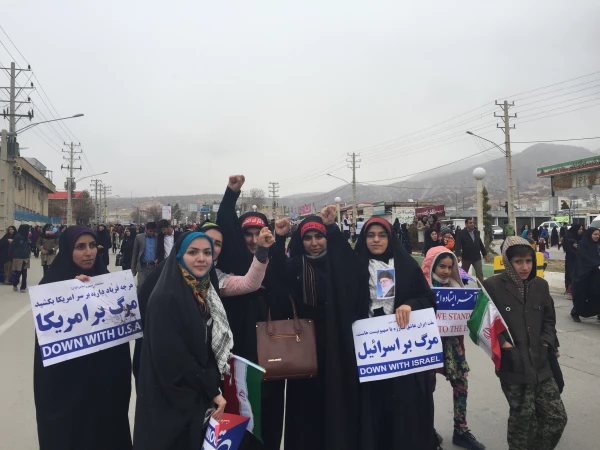 حضور دانشجویان پردیس کوثر در راهپیمایی حماسی 22 بهمن در یاسوج 3