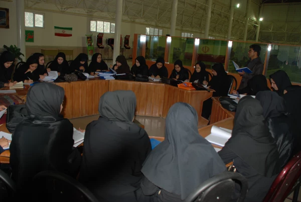 بازدید دانشجویان پردیس کوثر یاسوج از مرکز مطالعات و تحقیقات اداره کل آموزش وپرورش استان کهگیلویه و بویر احمد 4