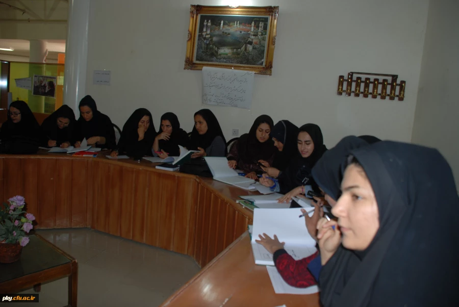 بازدید دانشجویان پردیس کوثر یاسوج از مرکز مطالعات و تحقیقات اداره کل آموزش وپرورش استان کهگیلویه و بویر احمد 7