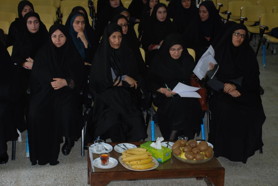 برگزاری محفل هم اندیشی اساتید راهنما،مدیران و معلمین راهنمای مدارس مجری طرح کارورزی با حضور سرکار خانم احمدی مشاور سرپرست دانشگاه فرهنگیان  3