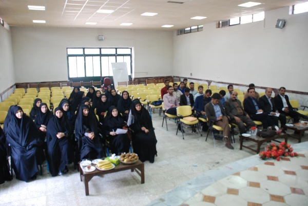 برگزاری محفل هم اندیشی اساتید راهنما،مدیران و معلمین راهنمای مدارس مجری طرح کارورزی با حضور سرکار خانم احمدی مشاور سرپرست دانشگاه فرهنگیان  4