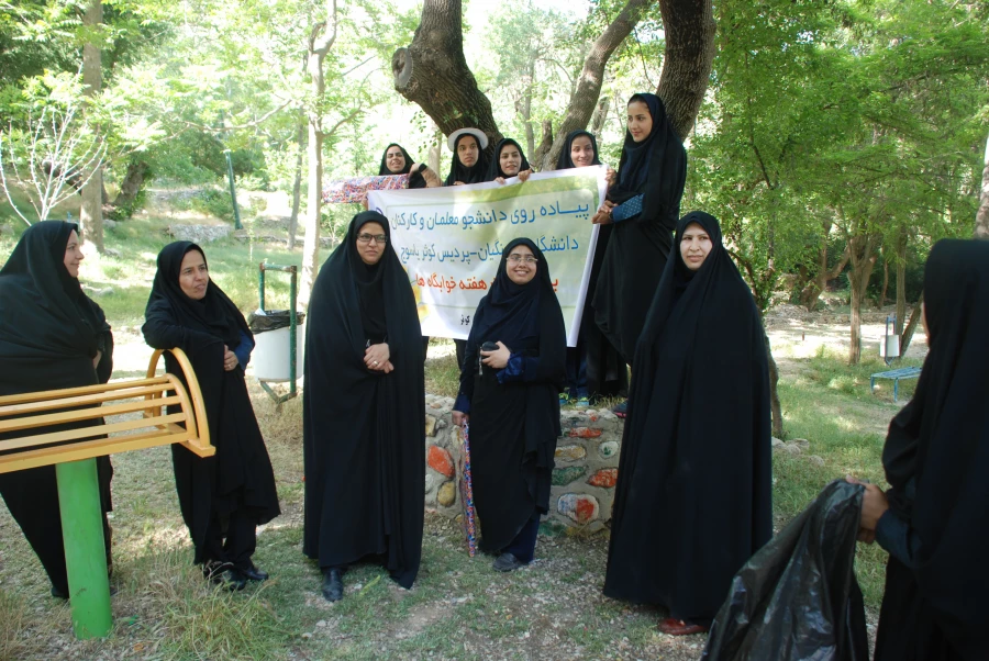 پیاده روری دانشجویان و کارکنان پردیس  کوثر به مناسبت هفته خوابگاه ها 7