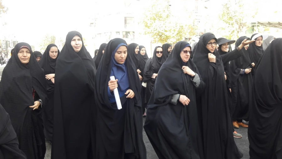 گزارش تصویری حضور دانشجویان پردیس کوثر در راهپیمایی سیزده آبان در یاسوج 2