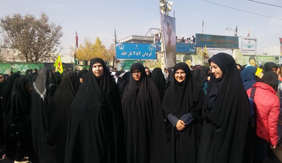 گزارش تصویری حضور دانشجویان پردیس کوثر در راهپیمایی سیزده آبان در یاسوج 2