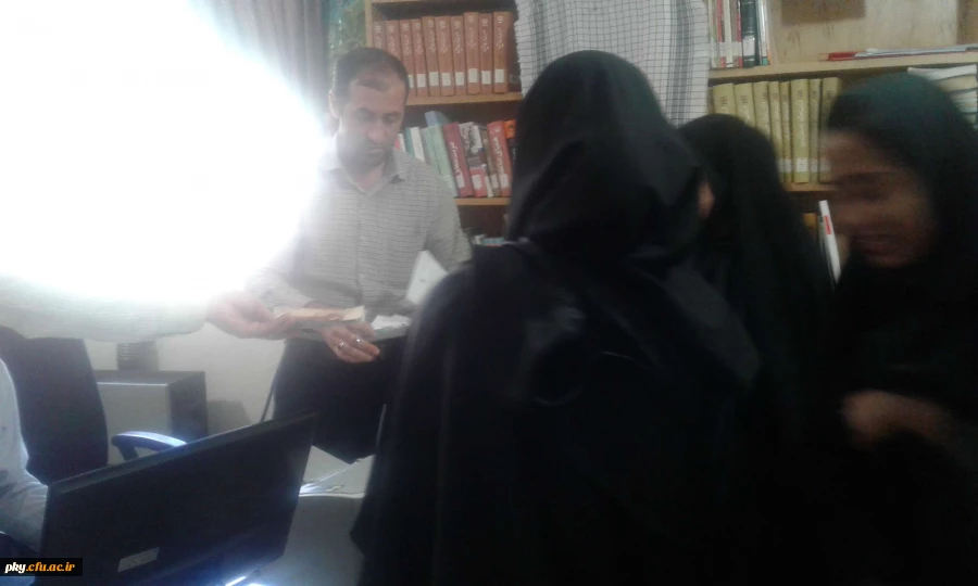 اردوی یک روزه بازدید از کتابخانه امام علی (ع) 2