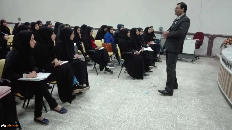 3-	برگزاری کارگاه علمی-آموزشی با عنوان: اقدام پژوهی ( مدرس: استاد مقیمی ) 2