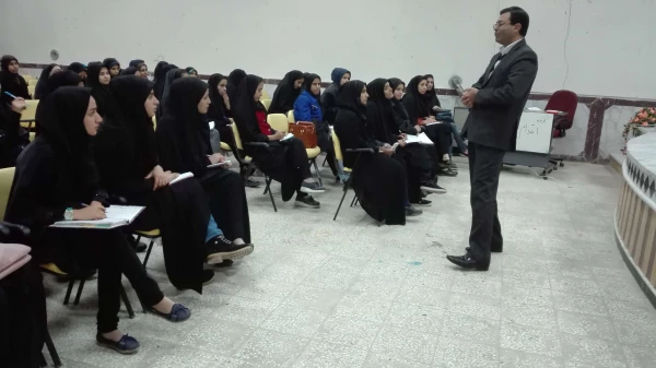 برگزاری کارگاه علمی-آموزشی با عنوان: اقدام پژوهی ( مدرس: استاد مقیمی ) 2