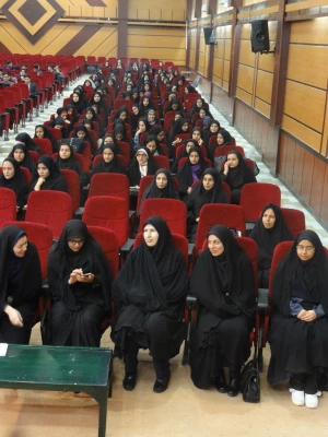 حضور مسئولان و دانشجو معلمان پردیس کوثر در سمینار علمی ارتباط دانشگاه با جامعه، شرکت ها و سازمان های دانش بنیان