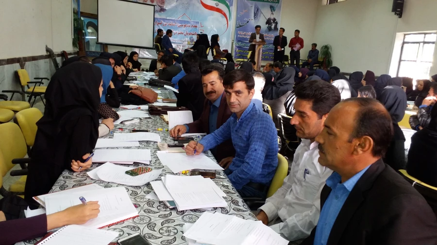 برگزاری کارگاه هم اندیشی و تجربه نگاری در پردیس دخترانه کوثر یاسوج 4