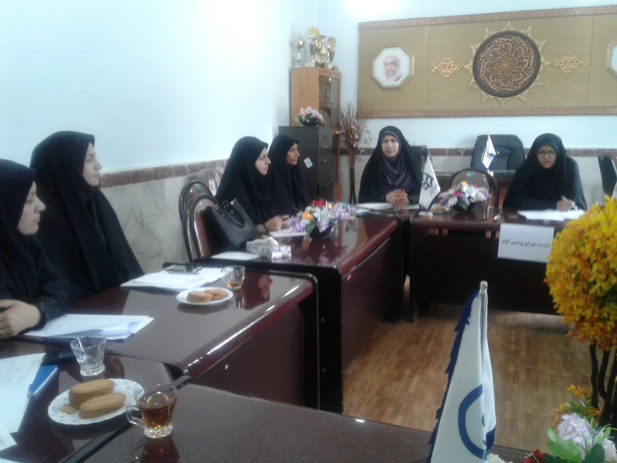 برگزاری جلسه شورای پردیس کوثر 4