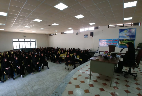 گزارش برگزاری جلسه توجیهی دانشجویان جدیدالورود 1396 6