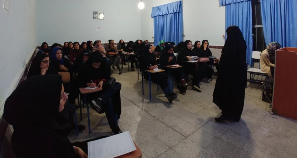 به مناسبت هفته کتاب و کتابخوانی برگزار گردید:

کارگاه بانک های اطلاعاتی و روش های جستجوی پیشرفته 3