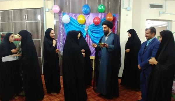 به مناسبت روز دانشجو برگزار گردید:

حضور مسئولان پردیس کوثر در سرای دانشجویی 3