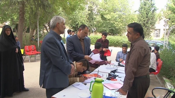 بازدید مدیرکل آموزش و پرورش حاج زارع پور از نحوه اجرای مصاحبه پذیرفته شدگان دوبرابر ظرفیت دانشگاه فرهنگیان استان کهگیلویه و بویراحمد 2