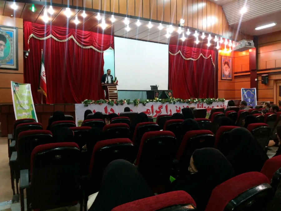 برگزاری آیین استقبال و جلسه توجیهی دانشجویان جدید الورود دانشگاه فرهنگیان استان 6