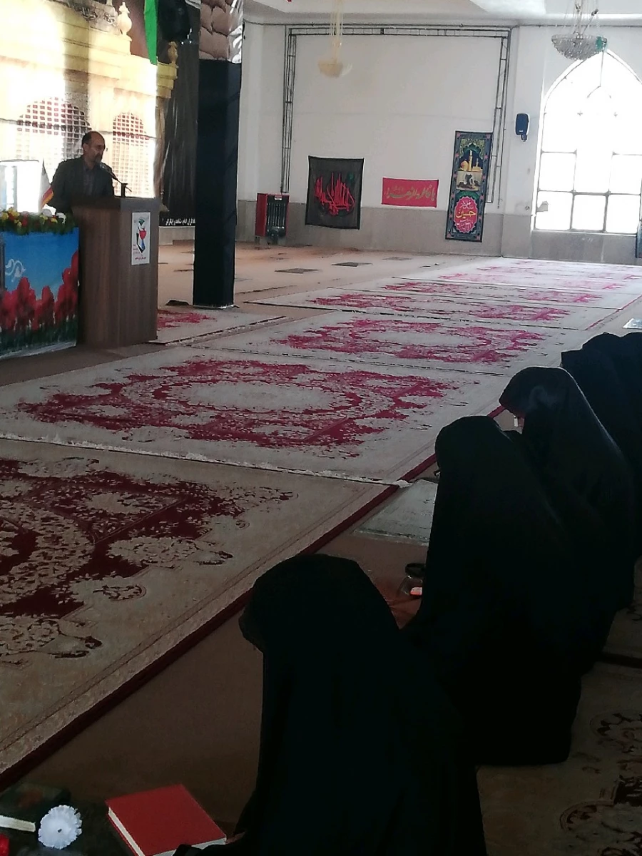 حضور دانشجویان جدید الورود 98-97 پردیس کوثر یاسوج در گلزار شهدای یاسوج 3