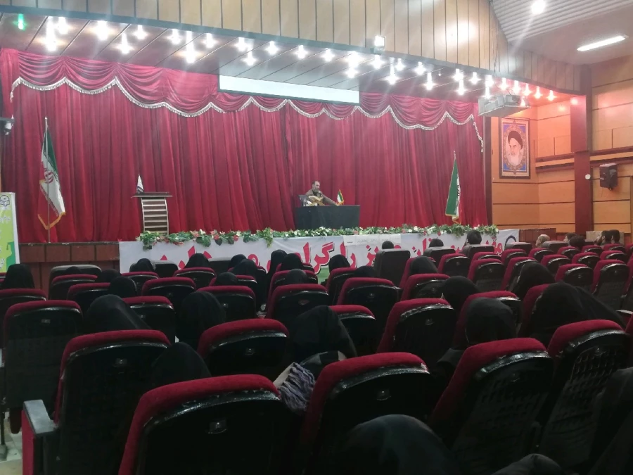 برگزاری برنامه سخنرانی گرامی داشت روز 13 آبان 3