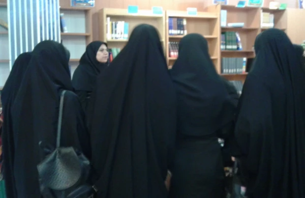 به مناسبت هفته کتاب و کتابخوانی برگزار شد:

بازدید دانشجویان پردیس کوثر یاسوج از کتابخانه مرکزی یاسوج 4