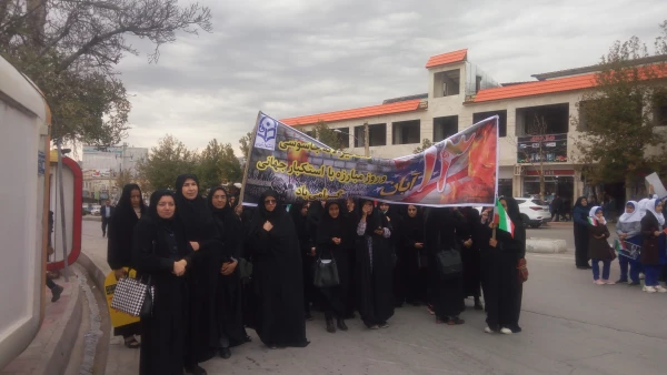 شرکت در راهپیمایی یوم الله 13 آبان  3