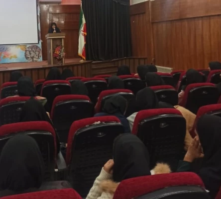 برگزاری کارگاه "نقش زنان در چهله انقلاب"  3